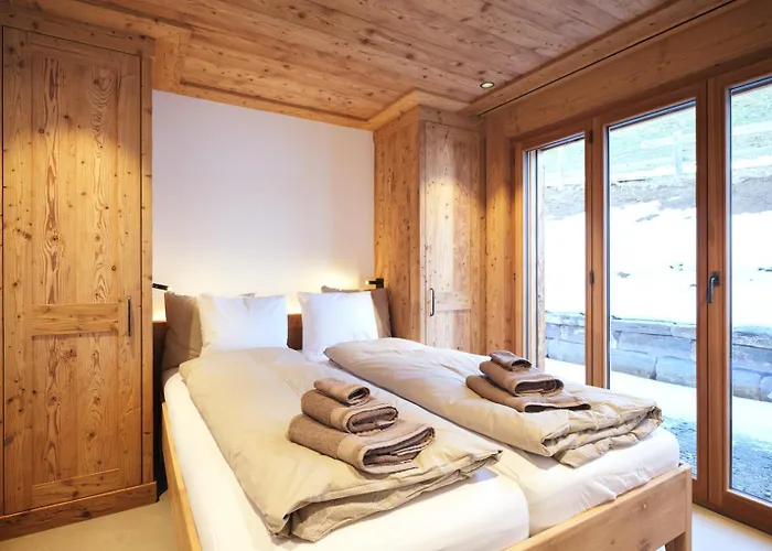 Secret Place 1st Floor With Jacuzzi Lägenhet