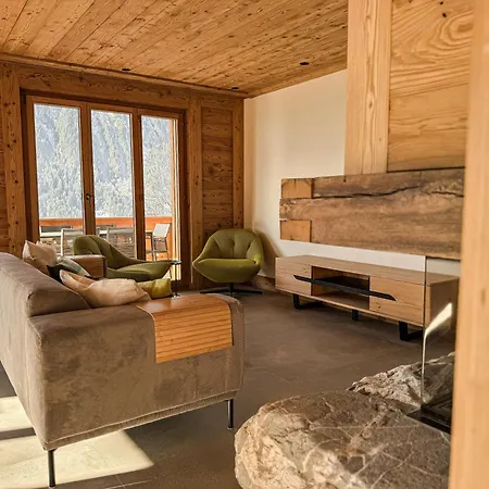 Secret Place 1st Floor With Jacuzzi Apartment